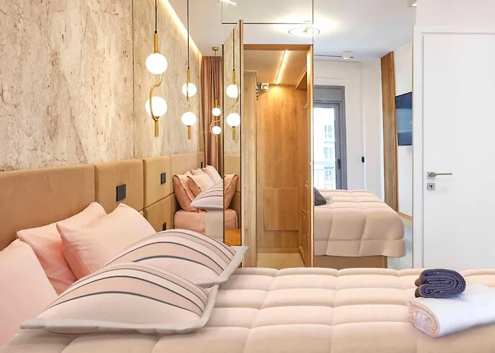 Kallimarmaro Μ&Μ Smart Suite By Superhost Hub