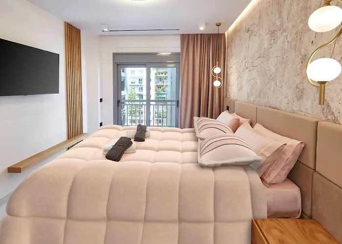 Kallimarmaro Μ&Μ Smart Suite By Superhost Hub